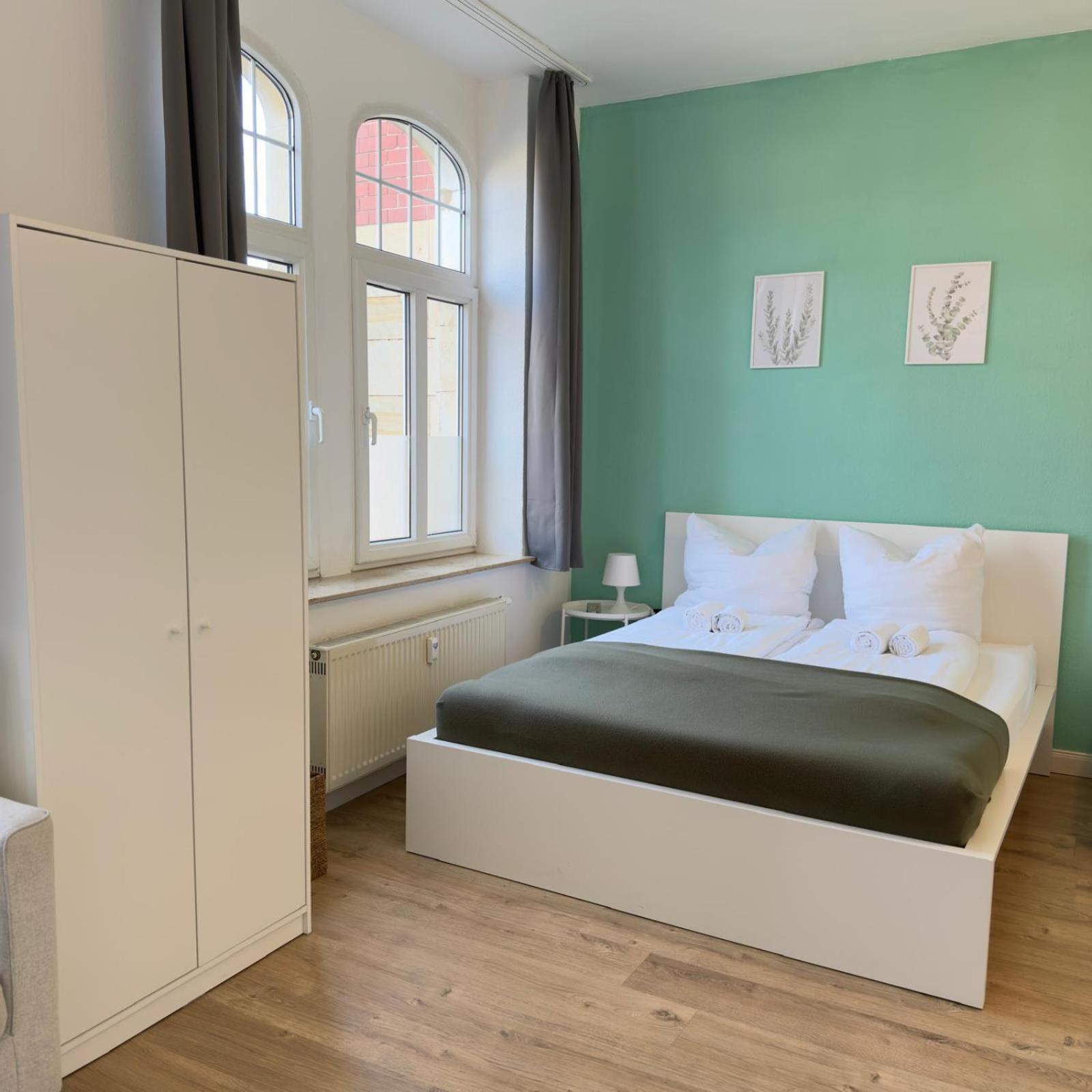 Raha Apartments - Modernes Studio-Apartment - Hbf - Gratis Parkplatz Ерфурт Екстер'єр фото