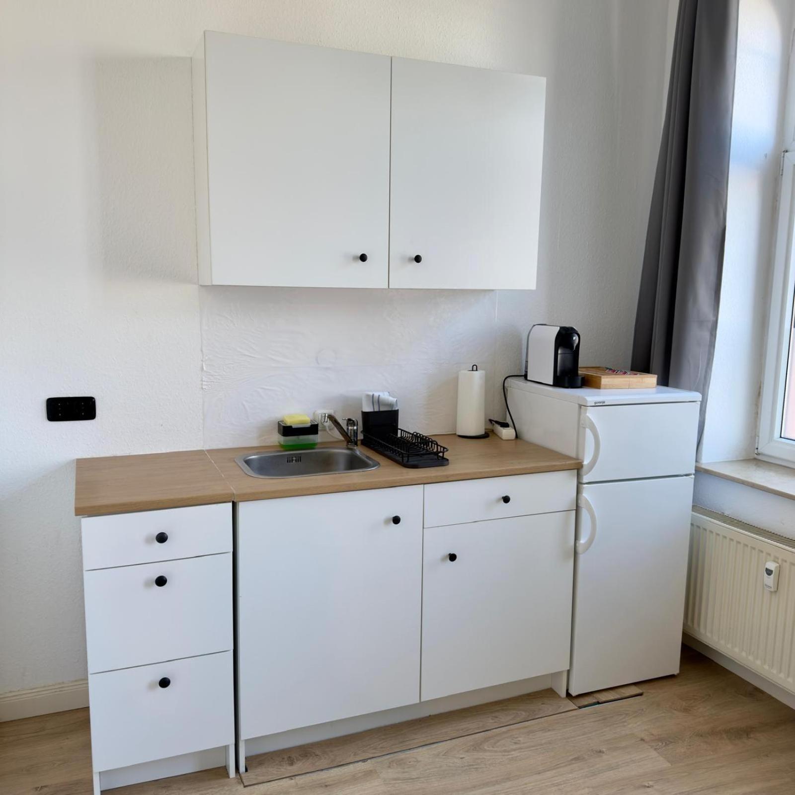 Raha Apartments - Modernes Studio-Apartment - Hbf - Gratis Parkplatz Ерфурт Екстер'єр фото