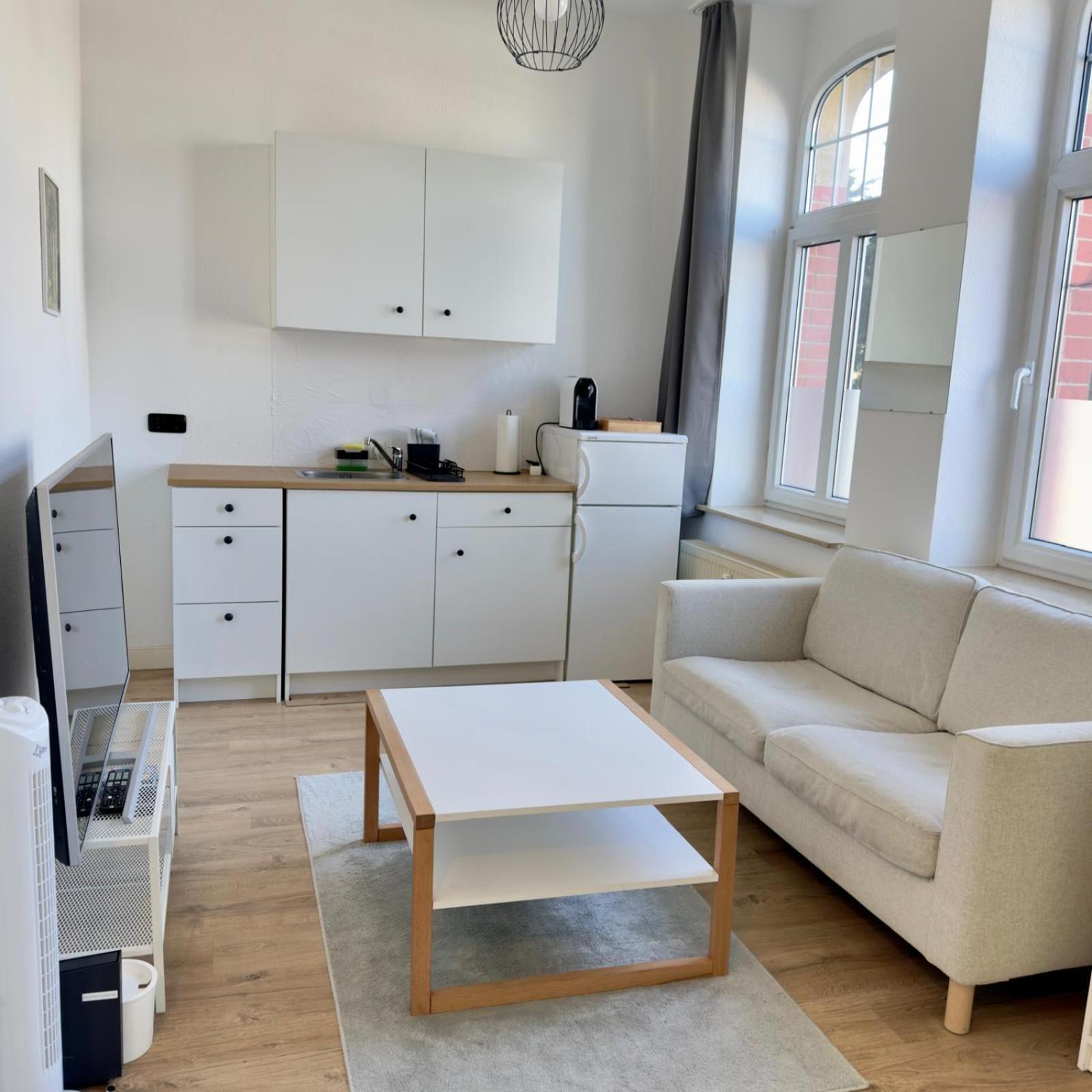 Raha Apartments - Modernes Studio-Apartment - Hbf - Gratis Parkplatz Ерфурт Екстер'єр фото